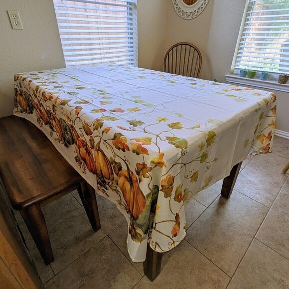 Pumpkin Patch Fall Leaves Rectangle Tablecloth 60"x84" - Picture 5 of 5